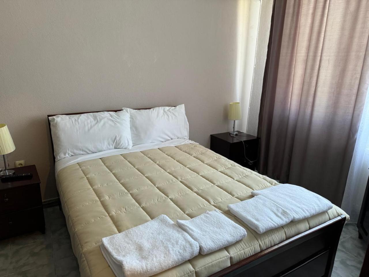 Sirena Hotel Tushemisht 外观 照片
