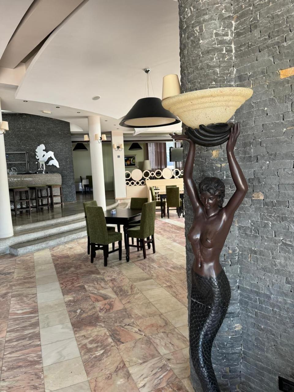 Sirena Hotel Tushemisht 外观 照片