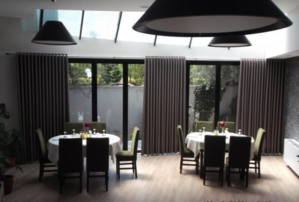 Sirena Hotel Tushemisht 外观 照片