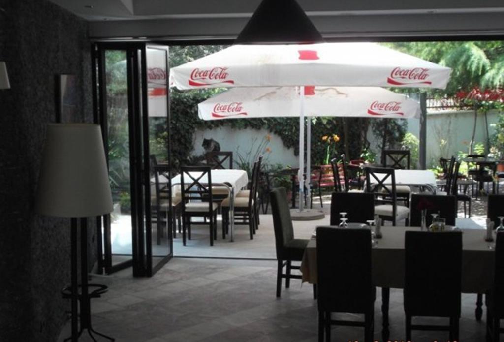 Sirena Hotel Tushemisht 外观 照片